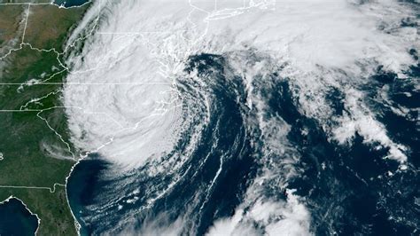 Tropical Storm Ophelia makes landfall in North Carolina, bringing wind, rain, flooding to East Coast states